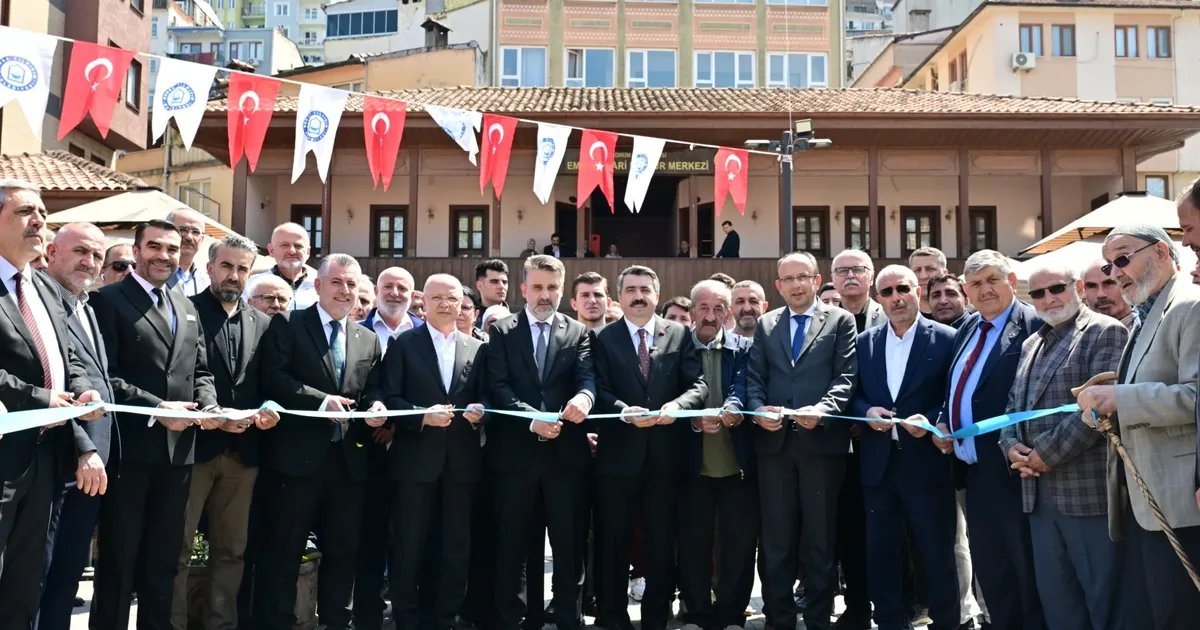 Bursa Yıldırım'da 'Emir Buhari' yenilenen yüzüyle açıldı