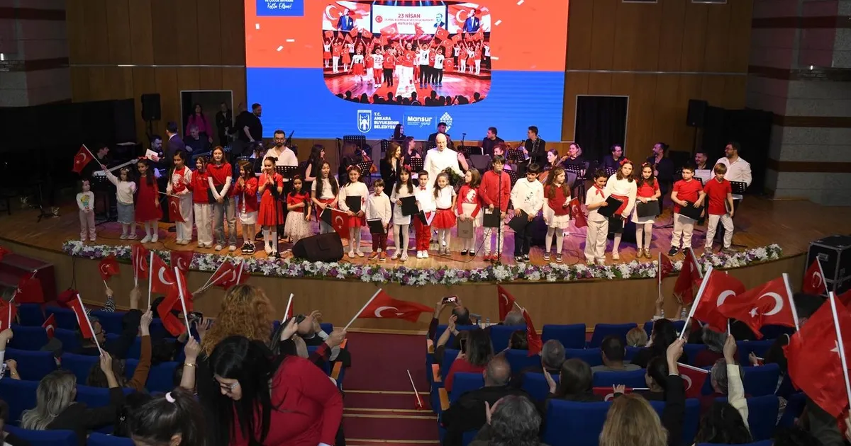 Ankara’da 23 Nisan coşkusu sürüyor