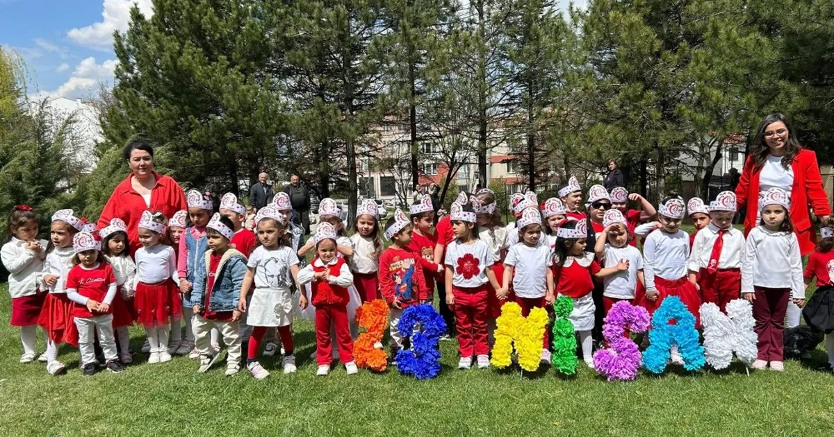Eskişehir'de çocuklar 23 Nisan’ı oyun evlerinde kutladı