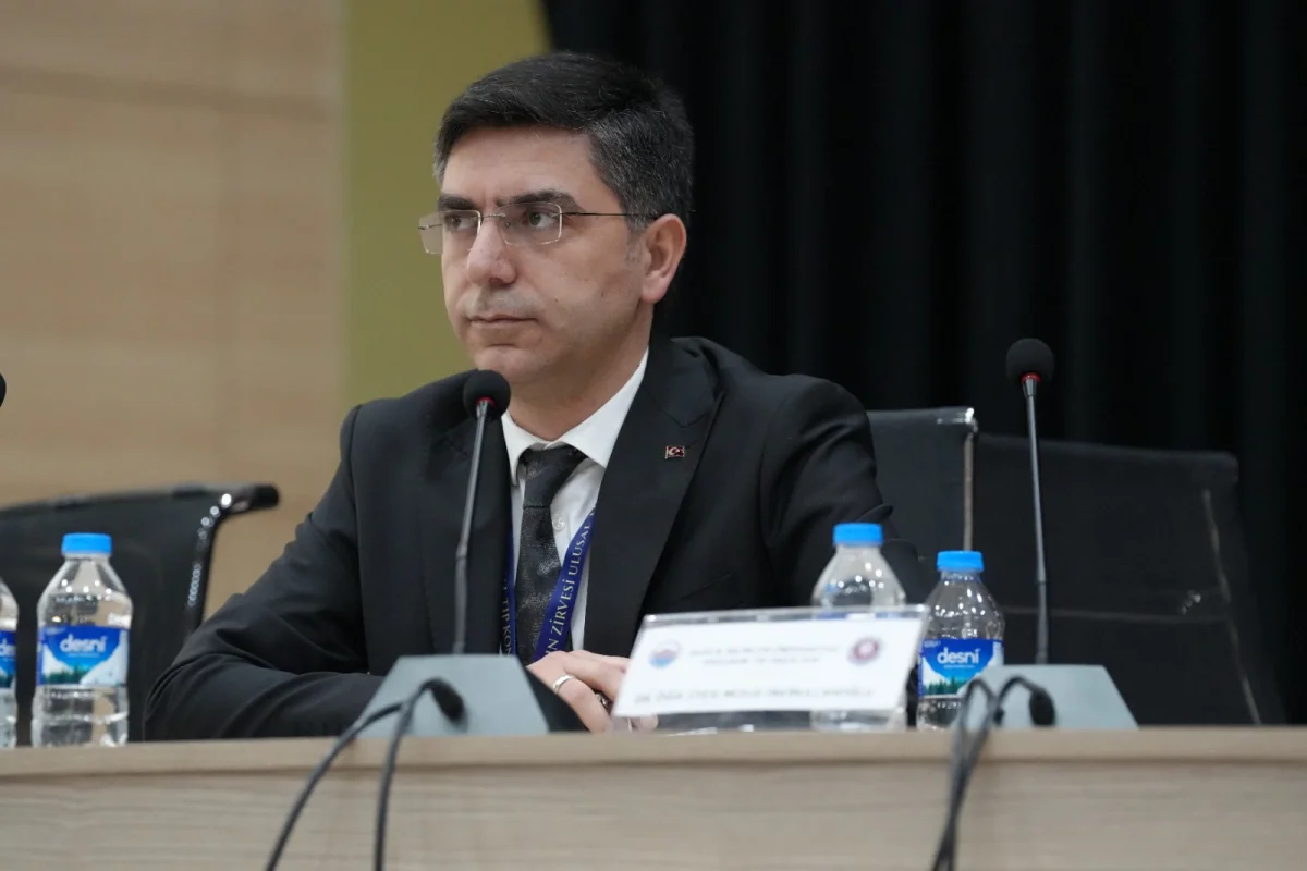 Erzurum'da "Vakanın Zirvesi Ulusal Tıp Kongresi" gerçekleştirildi.