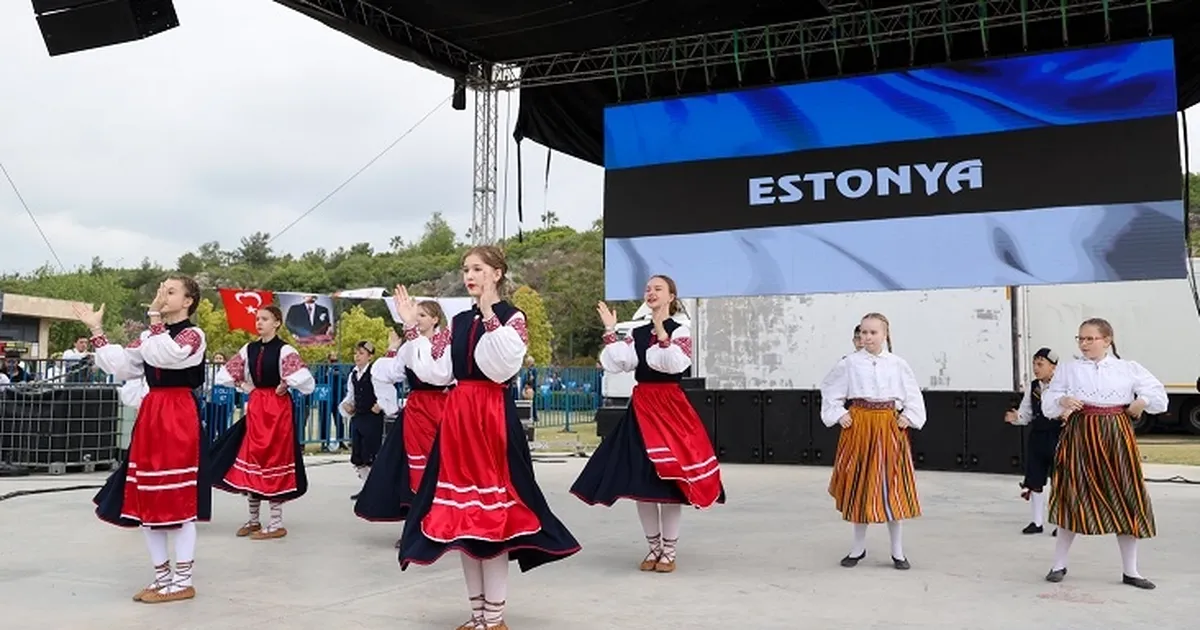 Antalya Çocuk Festivali renkli görüntülere sahne oldu - Gündem Haberleri