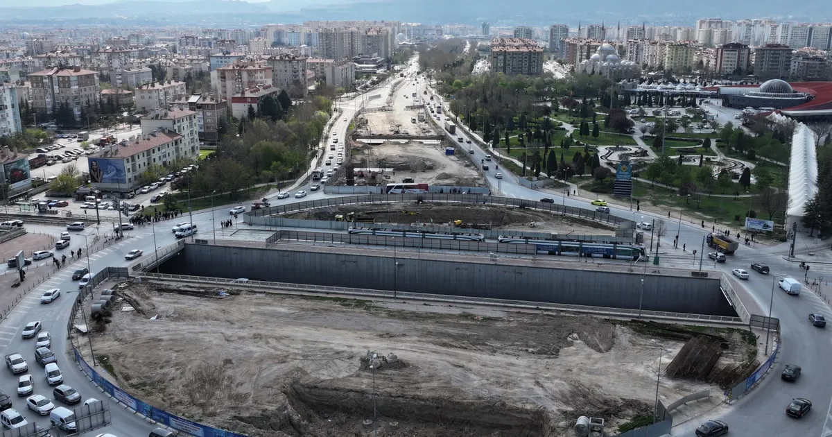 Konya'da Stadyum-Şehir Hastanesi Tramvay Hattı'nda ikinci etap sürüyor