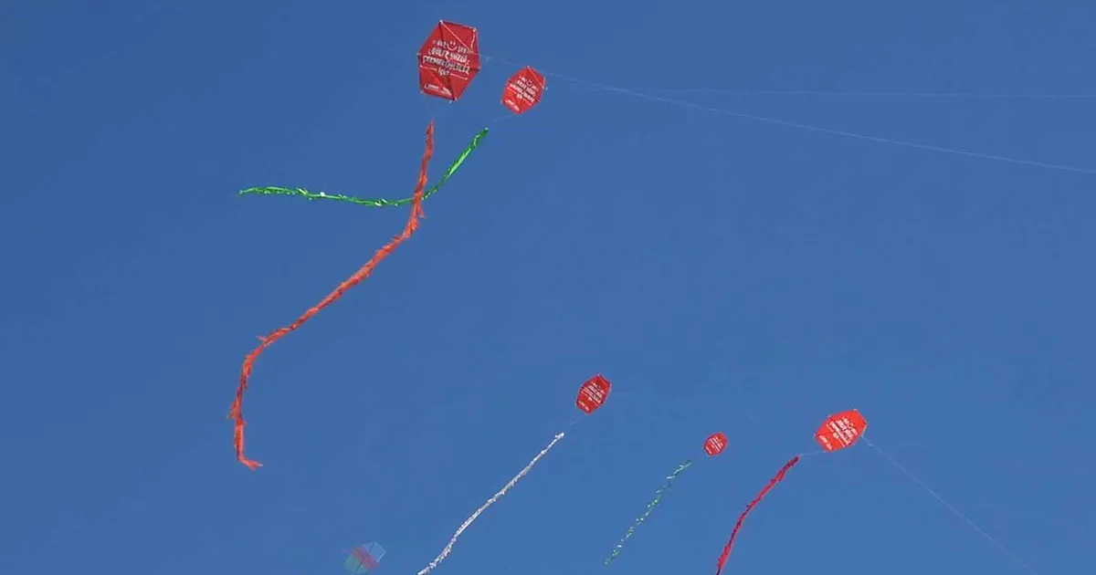 İstanbul Çekmeköy’de gökyüzünde renk cümbüşü