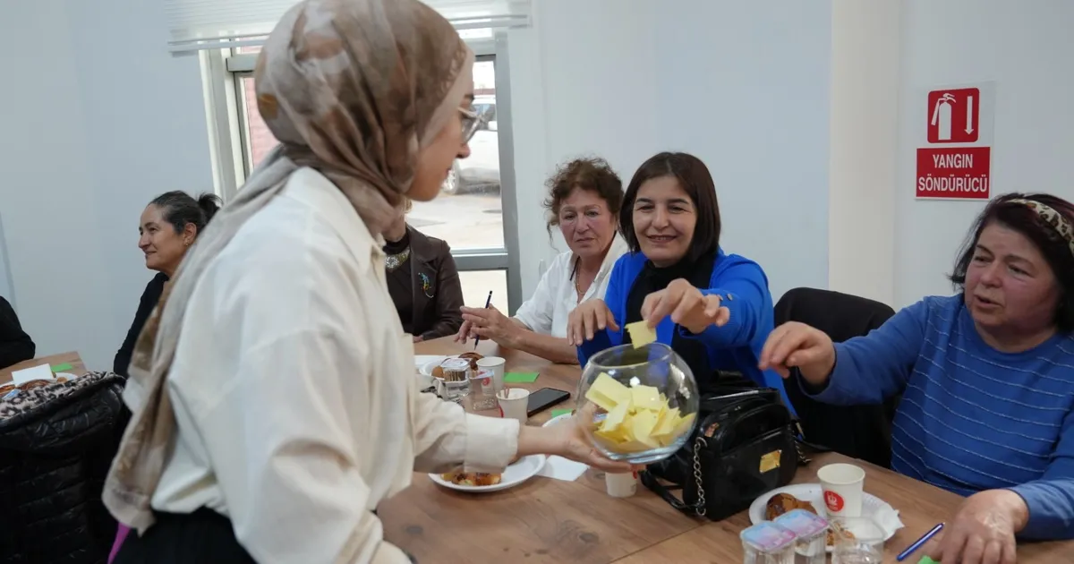Ankara Keçiören'de kadınlara özgüven aşılayan program