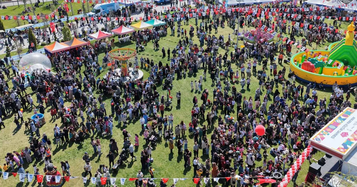 Başkentte şenlik çocukların neşesi ile taçlandı