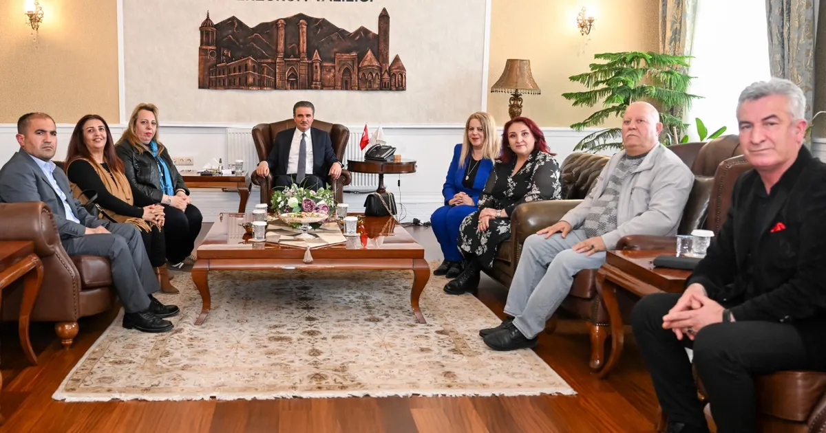 Erzurum Yeni Medya Derneği’nden Vali Baruş’a ziyaret