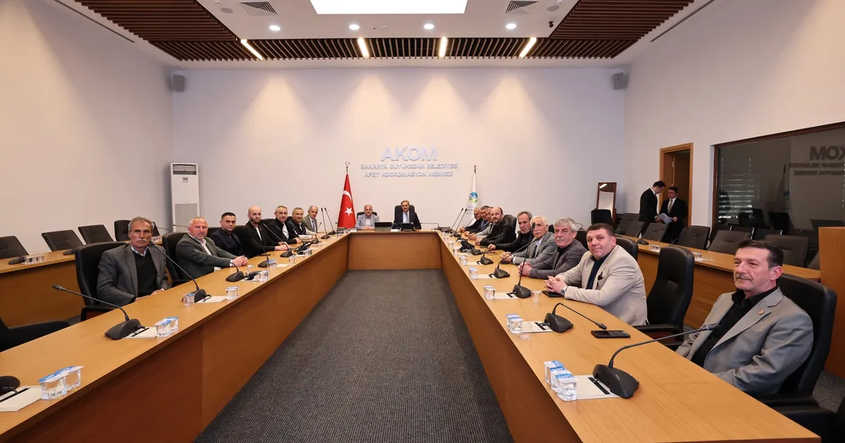 Başkan Alemdar Serdivan muhtarlarını AKOM’da ağırladı