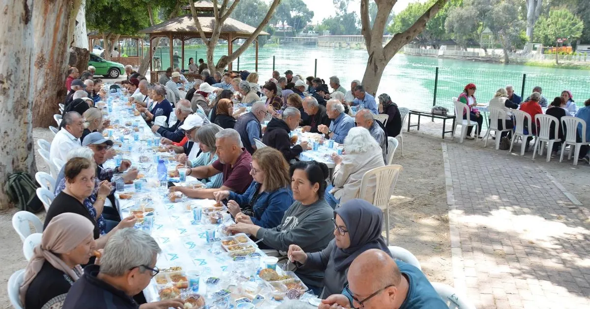 Mersin'de Emekli Evleri hizmetlerine devam ediyor