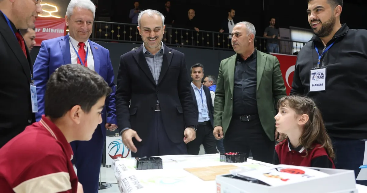 Çayırovalı öğrenciler akıl ve zeka oyunlarında ter döküyor