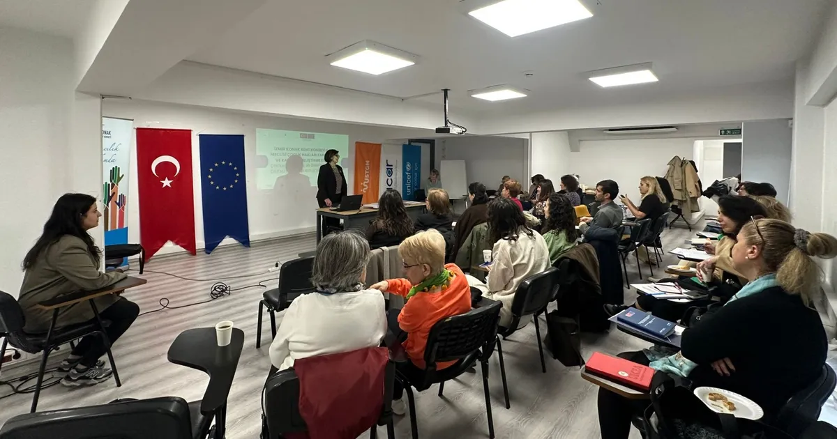 İzmir Konak'ta 'Yarının Yetişkinleri' Çalıştayı