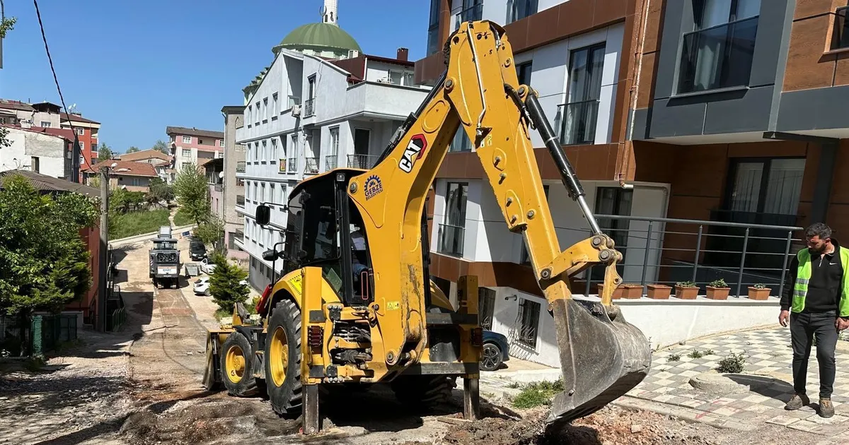 Kocaeli Gebze’de üstyapı çalışmaları hız kesmeden devam ediyor