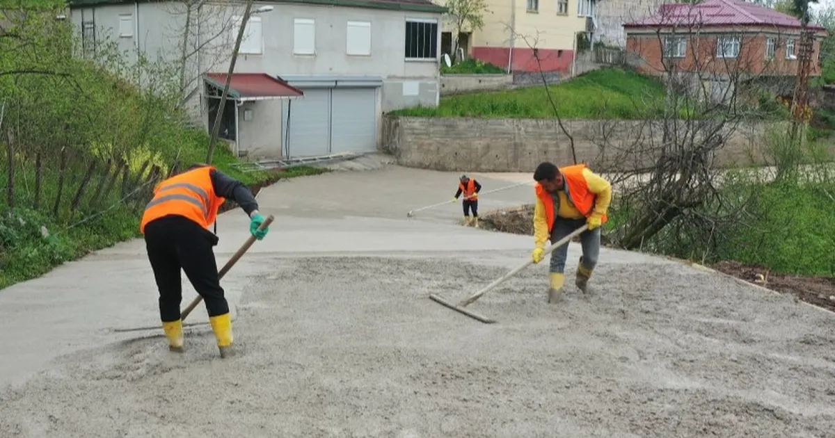 Ordu Korgan’da beton yol çalışması başlattı