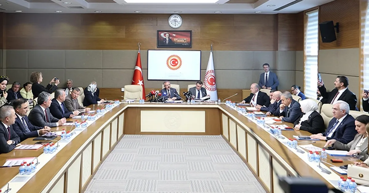 Okul Saldırılarının Nedenlerini Araştırma Komisyonu TBMM'de ilk toplantısını yaptı