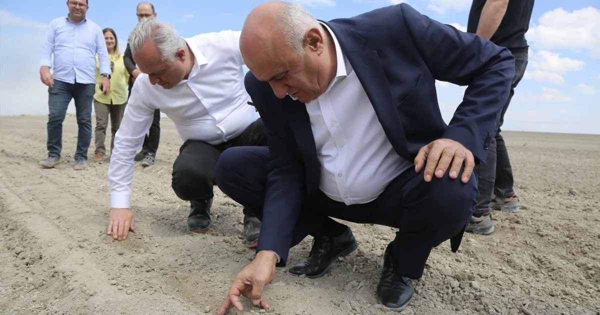 Konya'da PANKOBİRLİK pancar ekimine başladı