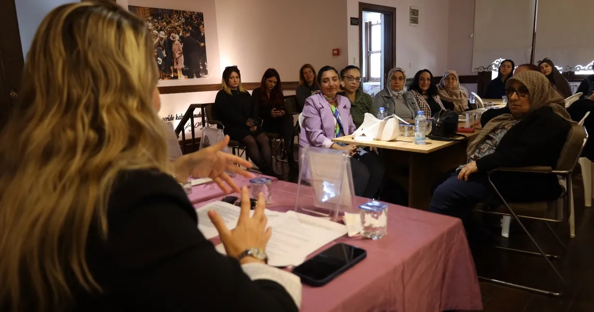 İzmit'te 'Kadın Kadına Konak'ta Akpınar sakinlerini ağırladı