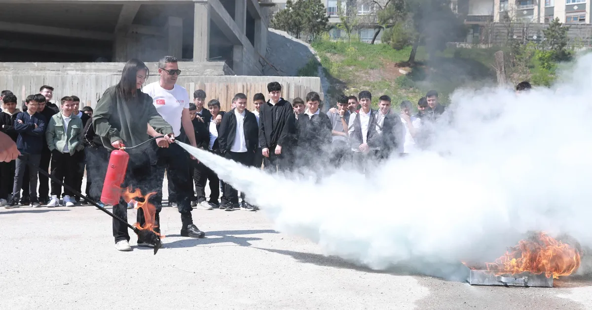 Ankara Keçiören'de gençlere afet bilinci