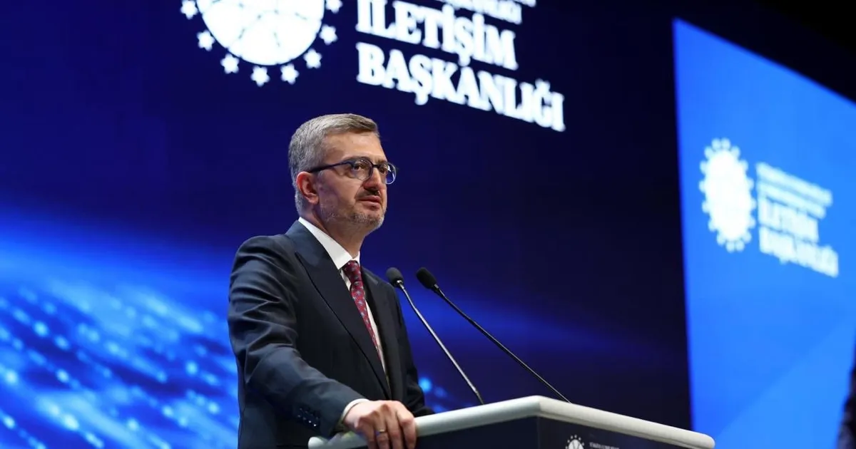 Burhanettin Duran: Siber dünyadaki anarşi ortamı milli güvenlik meselesidir