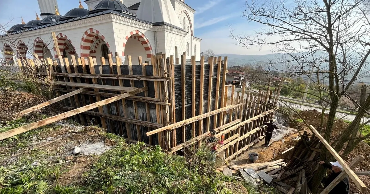 Kocaeli’de köy camileri yenileniyor