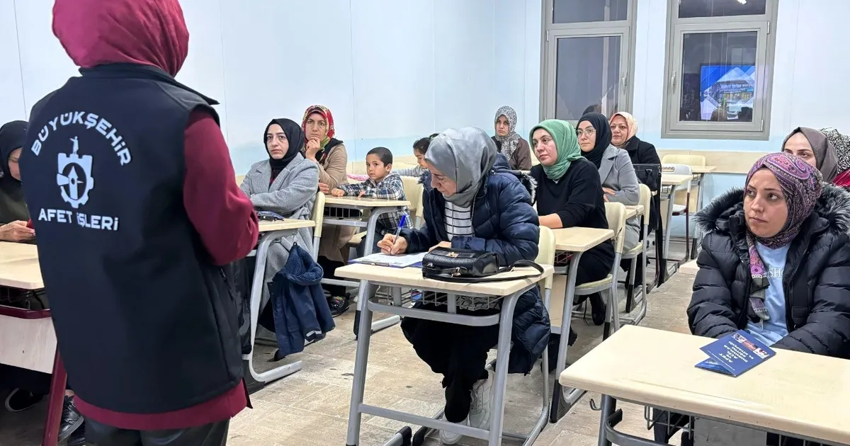 Kocaeli'de 'afete dirençli kadınlar' yetişiyor