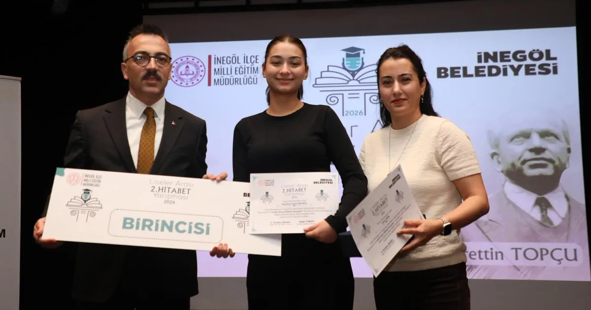 Bursa İnegöl'de liseliler hitabetini konuşturdu