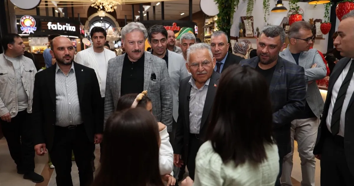 Memduh Büyükkılıç'tan Çarşı Melikgazi'ye ziyaret - Ekonomi Haberleri