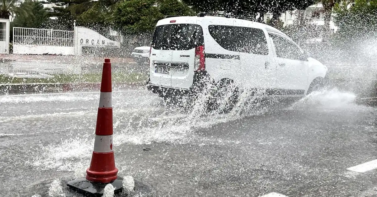 Meteoroloji'den 13 il için kuvvetli yağış uyarısı