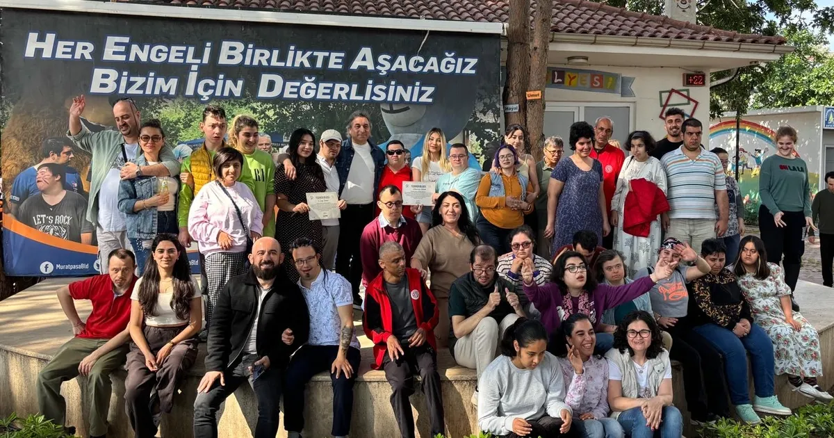 Engelsiz Kafe 11 yaşında - Gündem Haberleri