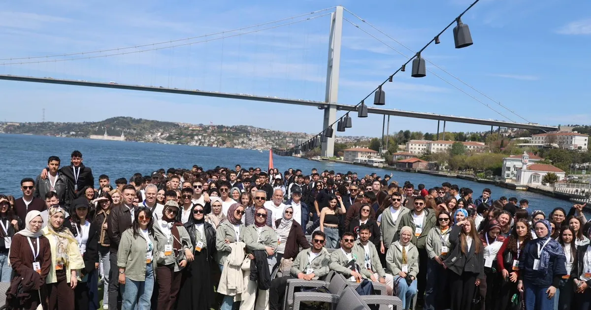 Konyalı öğrencilerin İstanbul heyecanı