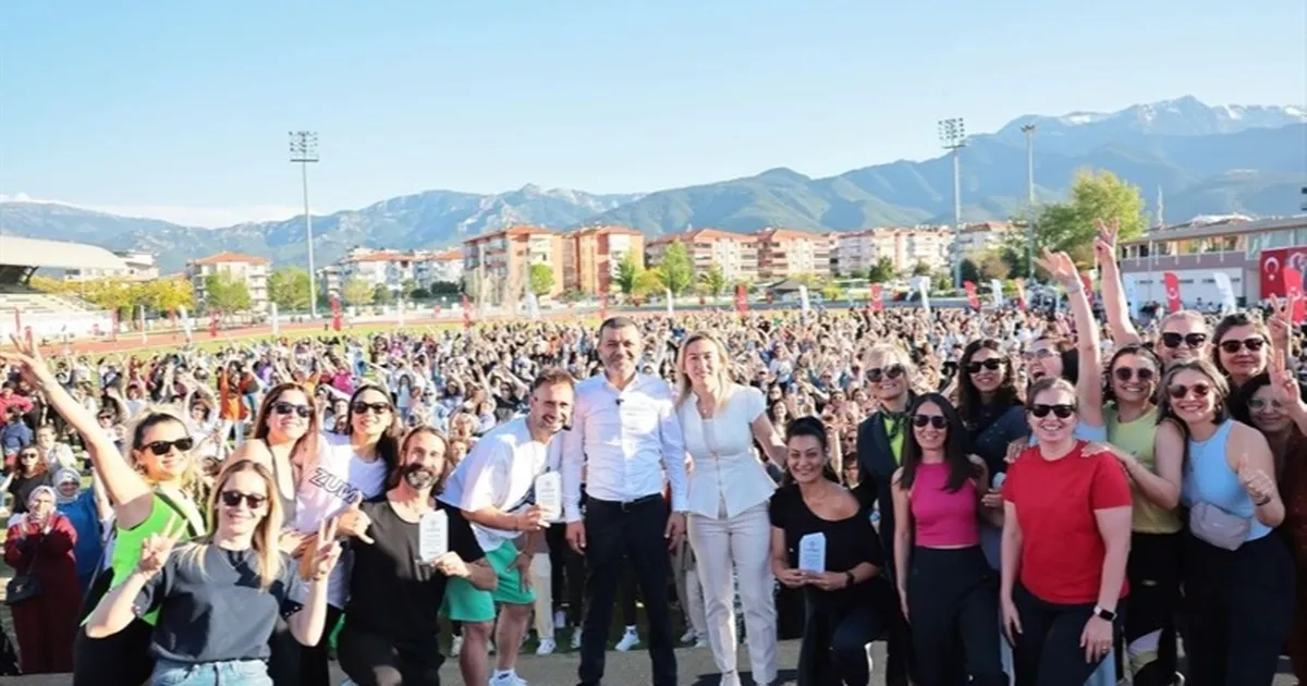 Kadınların ritmi Denizli’ye enerji kattı - Gündem Haberleri