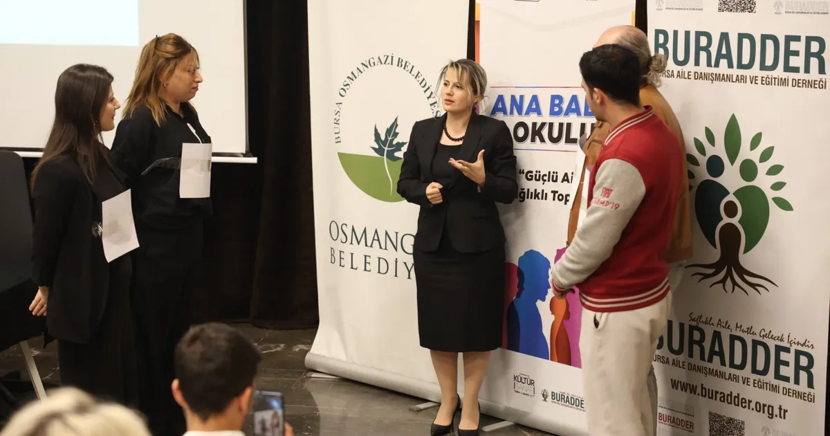 Bursa Osmangazi'de Ana Baba Okulu’nda aile içi şiddet konuşuldu