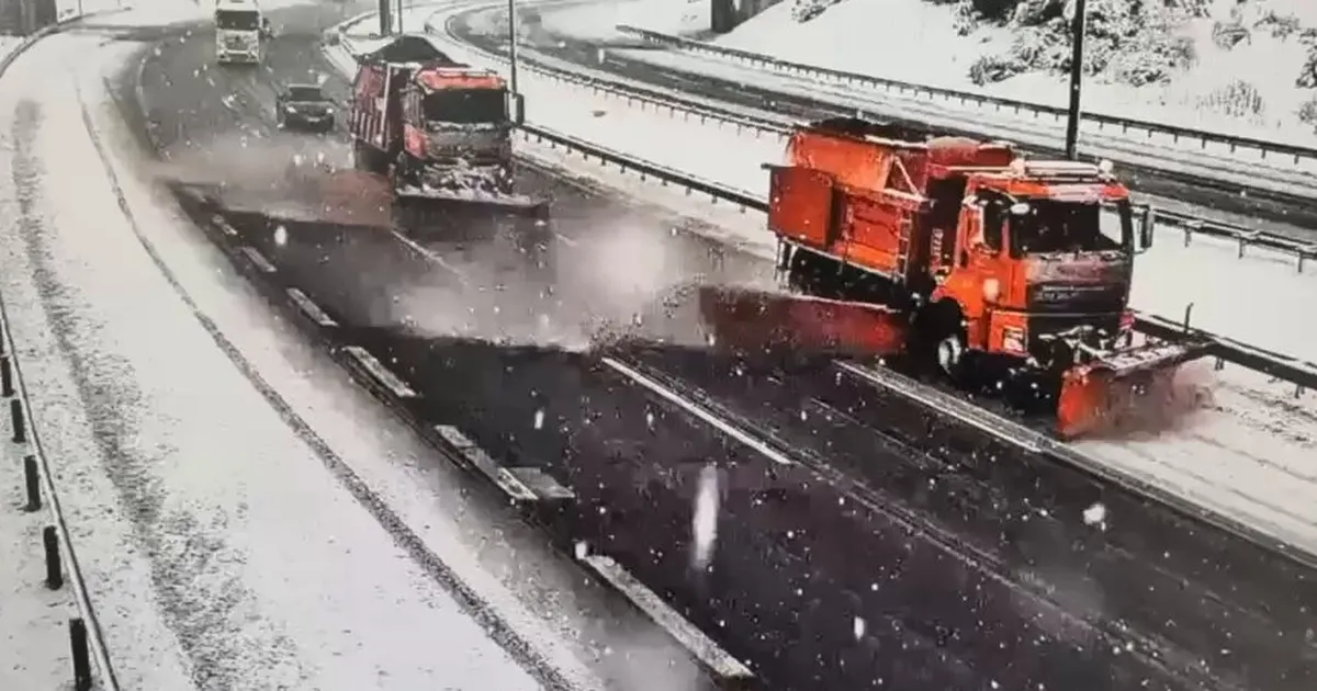 Karayolları ekipleri 24 saat sahada