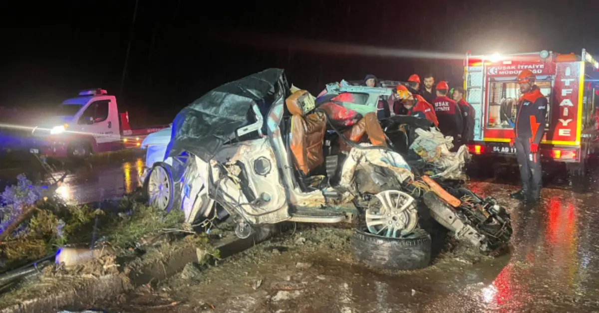 Uşak’ta feci zincirleme kaza: 4 ölü, 34 yaralı
