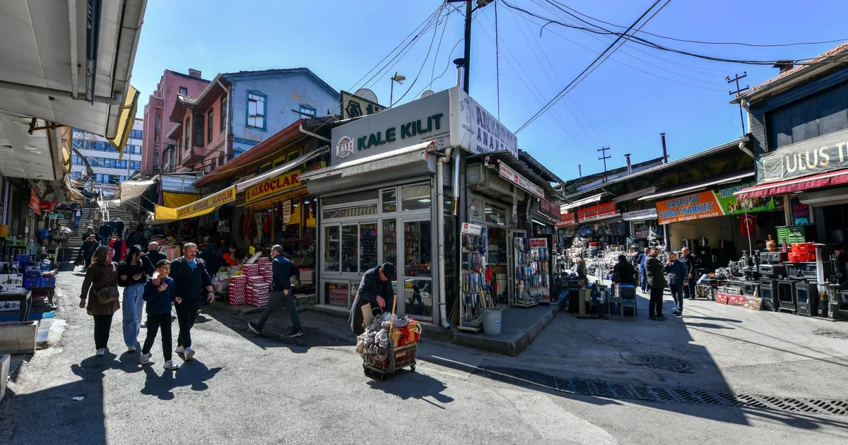 Ankara'da Tenekeciler Caddesi’ne estetik dokunuş