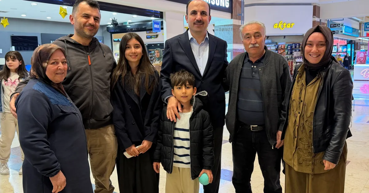 Konya'da Başkan Altay AVM'de esnaf ve vatandaşlarla buluştu - Gündem Haberleri