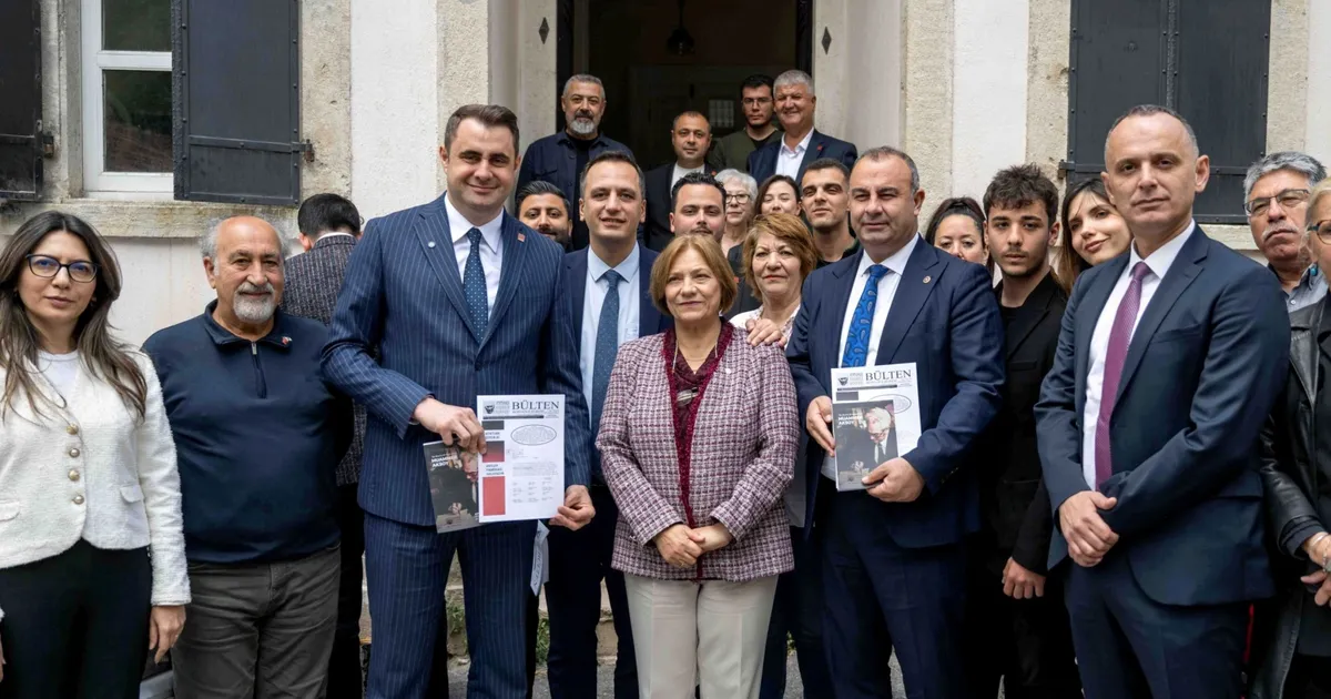 İzmir'de CHP ilk Bornova'da sahaya indi