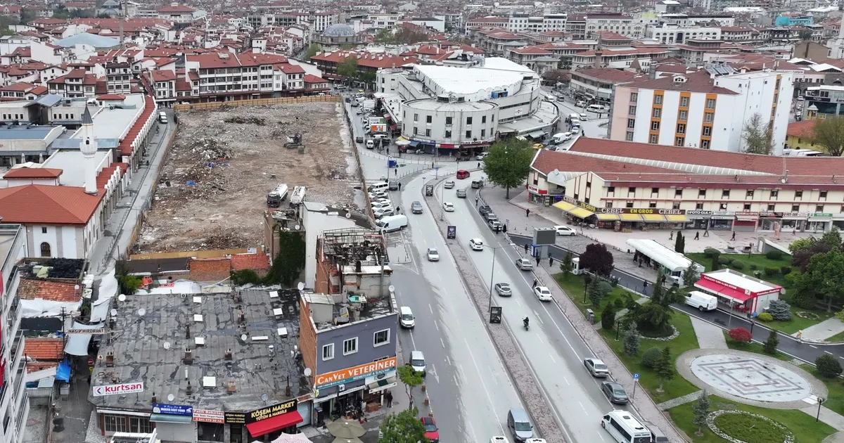 Konya'ya değer katan dönüşümde yıkımlar tamamlandı