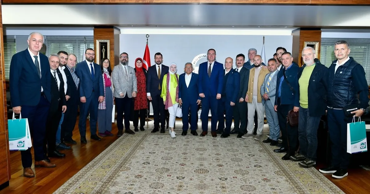 Bosna Hersek Dostluk Köprüleri Derneği'nden Büyükkılıç'a ziyaret