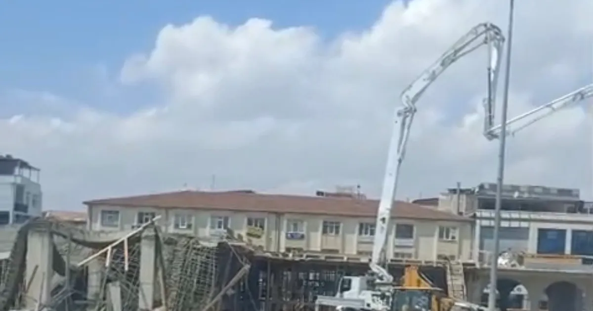 Düzce’de inşaatta hasır çöktü: Yaralı işçiler var!
