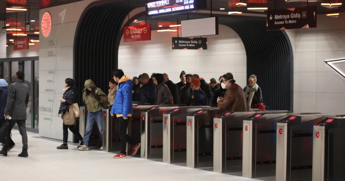 İstanbul metrosunda geçici düzenleme... Seferler aktarmalı yapılacak