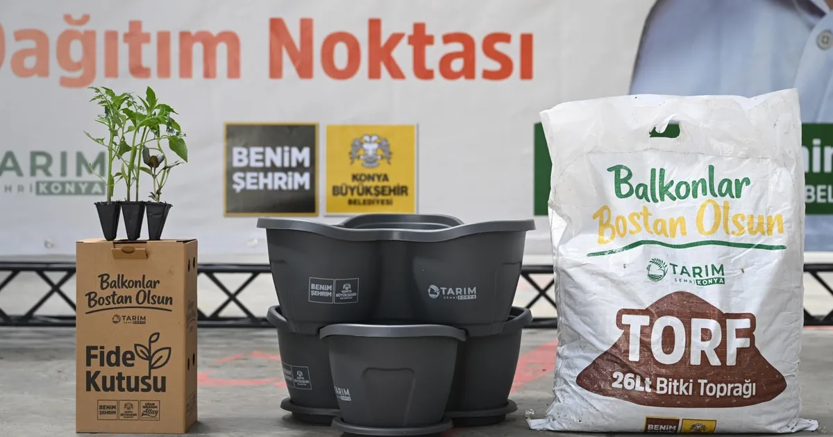 Konya'da bostan setleri dağıtılıyor