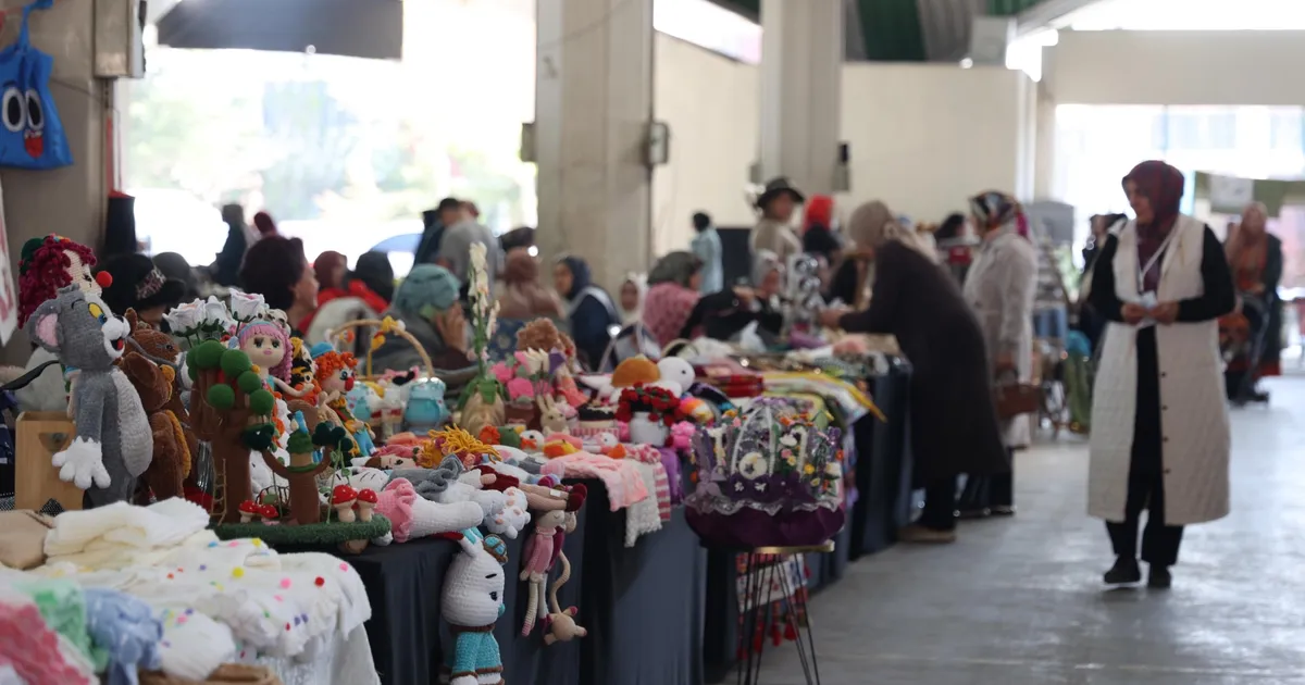 Konyalı kadınlar KOMEK Pazarı'nda buluştu
