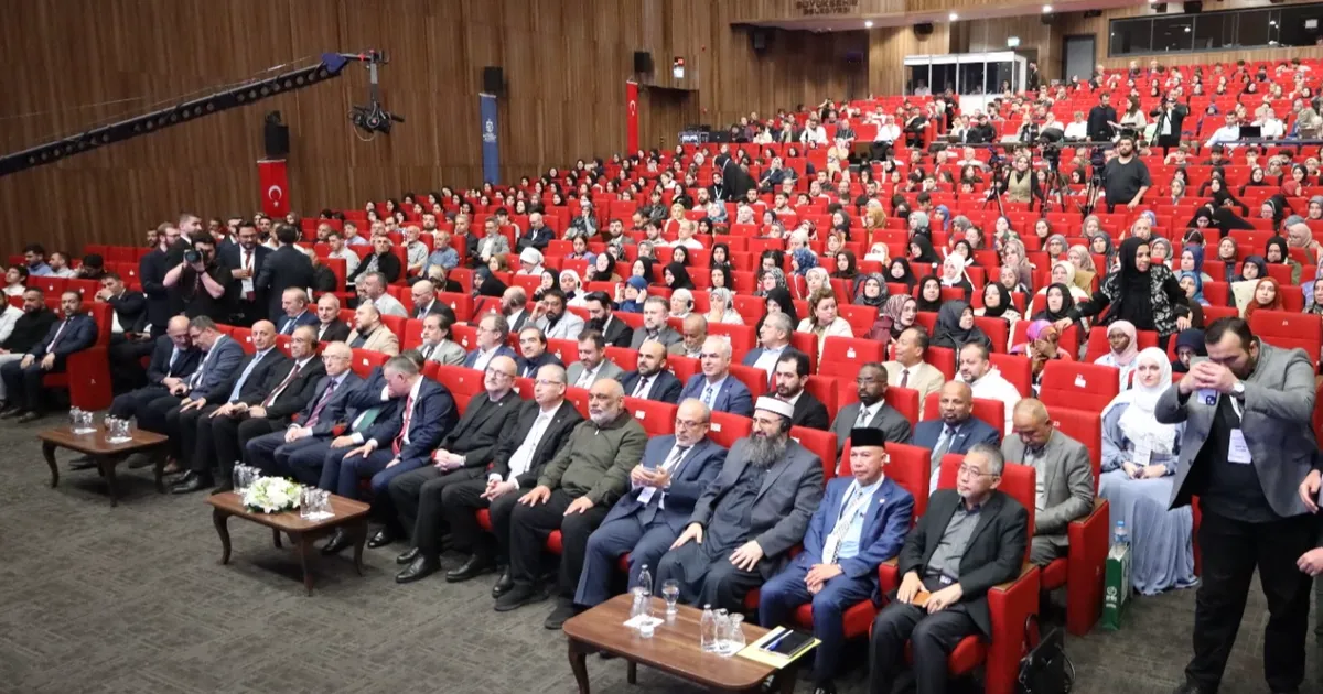 Yabancı akademisyenler bu sempozyumda buluştu