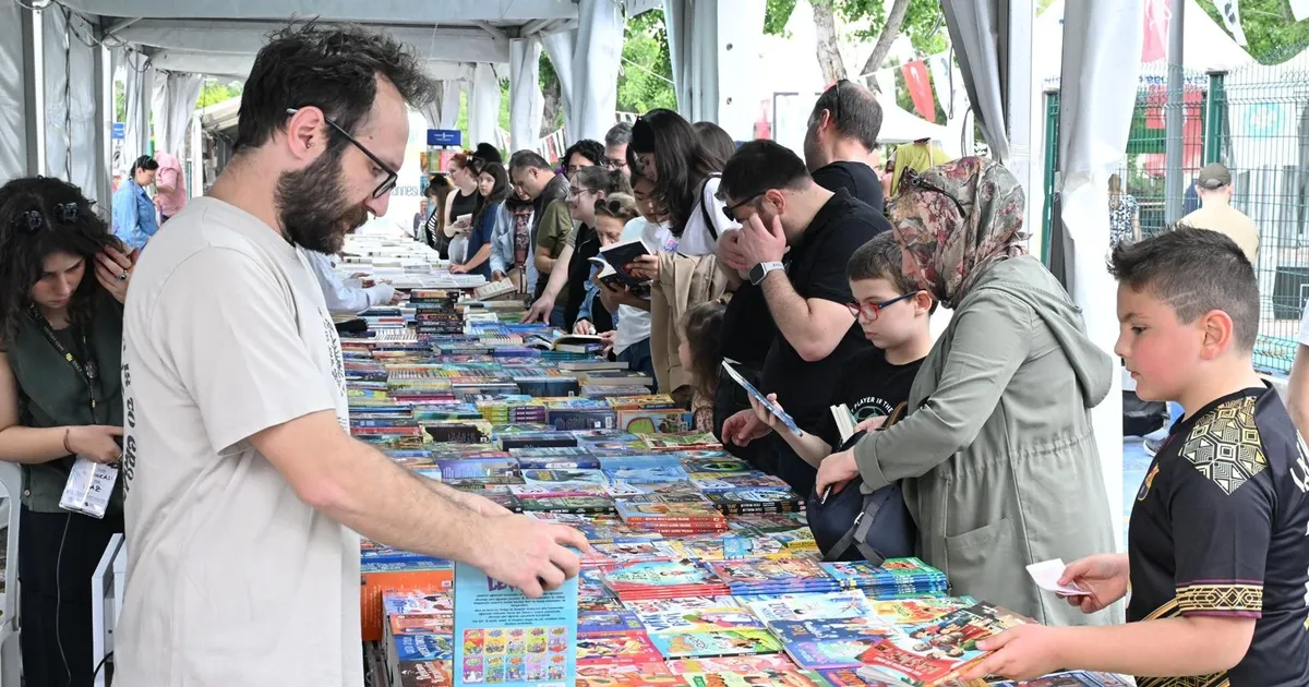 Manisa Kitap Fuarı’nda edebiyat şöleni