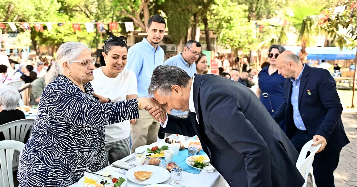 Antalya'da ‘Vatan sağ olsun’ diyen anneler unutulmadı