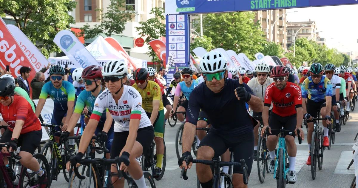 Bursa’da pedallar ‘Daha Fazla Kadın Yarışmacı’ için döndü