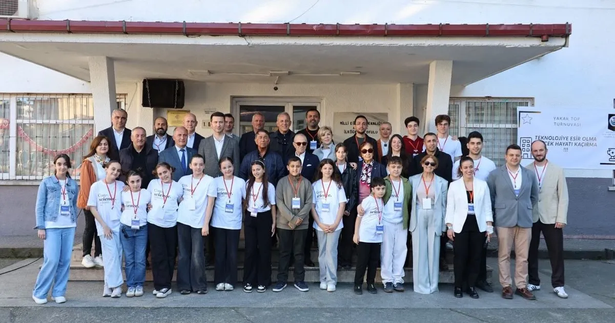 Arhavi’de “Vicdanlı Bilim Şenliği” büyük ilgi gördü