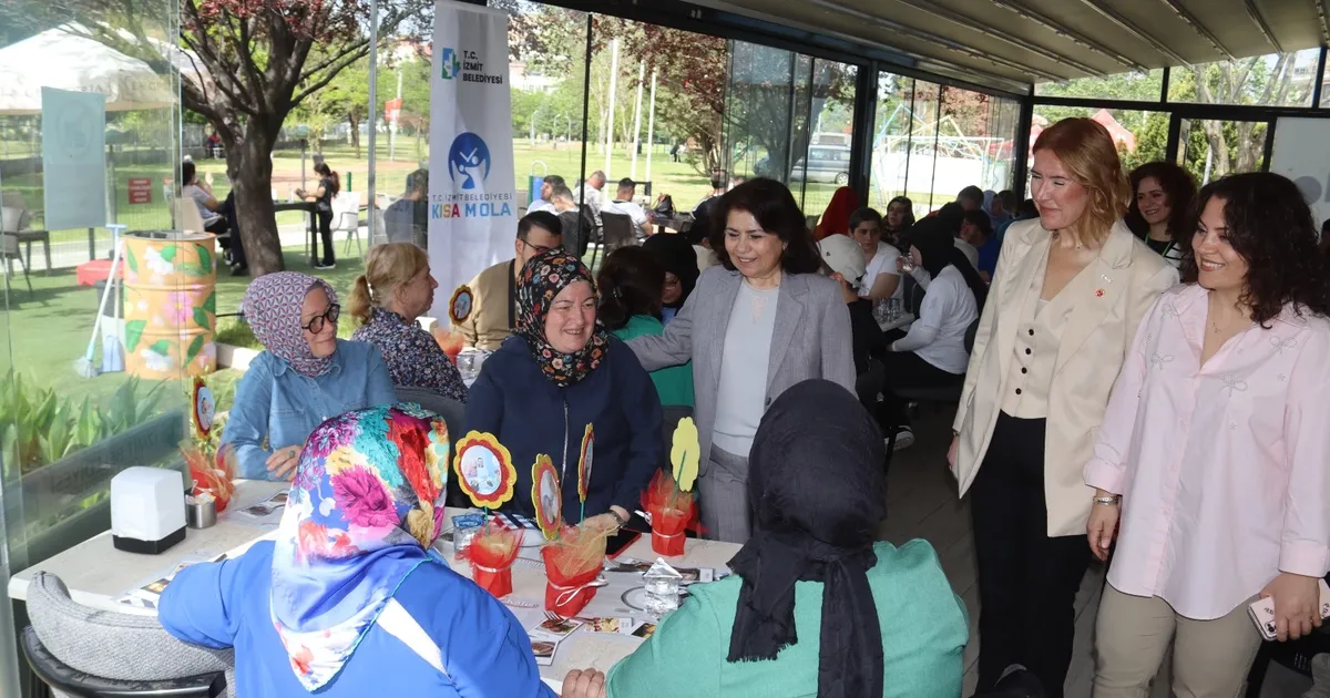 İzmit'te özel gereksinimli bireyler aileleriyle buluştu