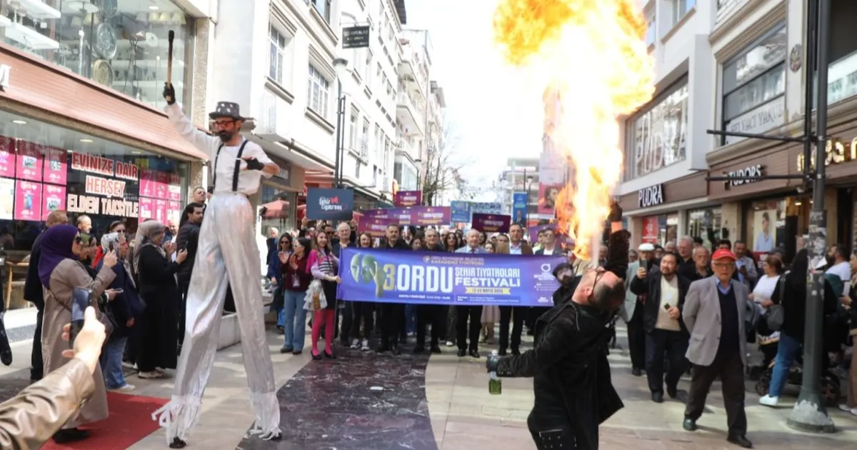 Ordu’da Tiyatro Festivali başladı