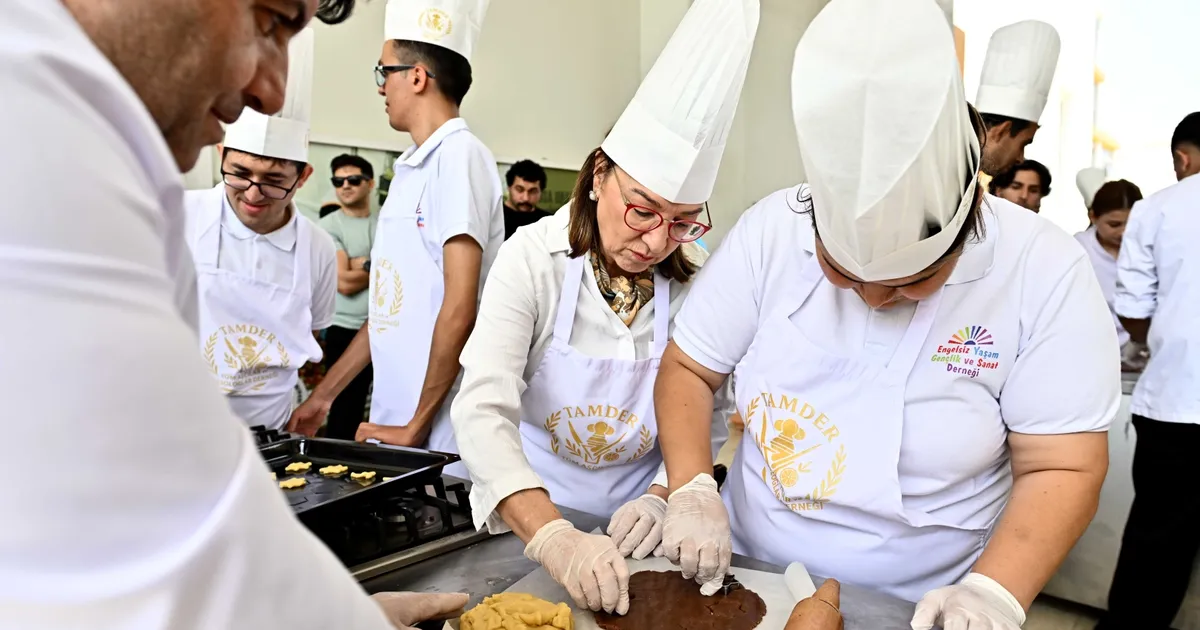 Antalya Muratpaşa’da engelsiz pasta