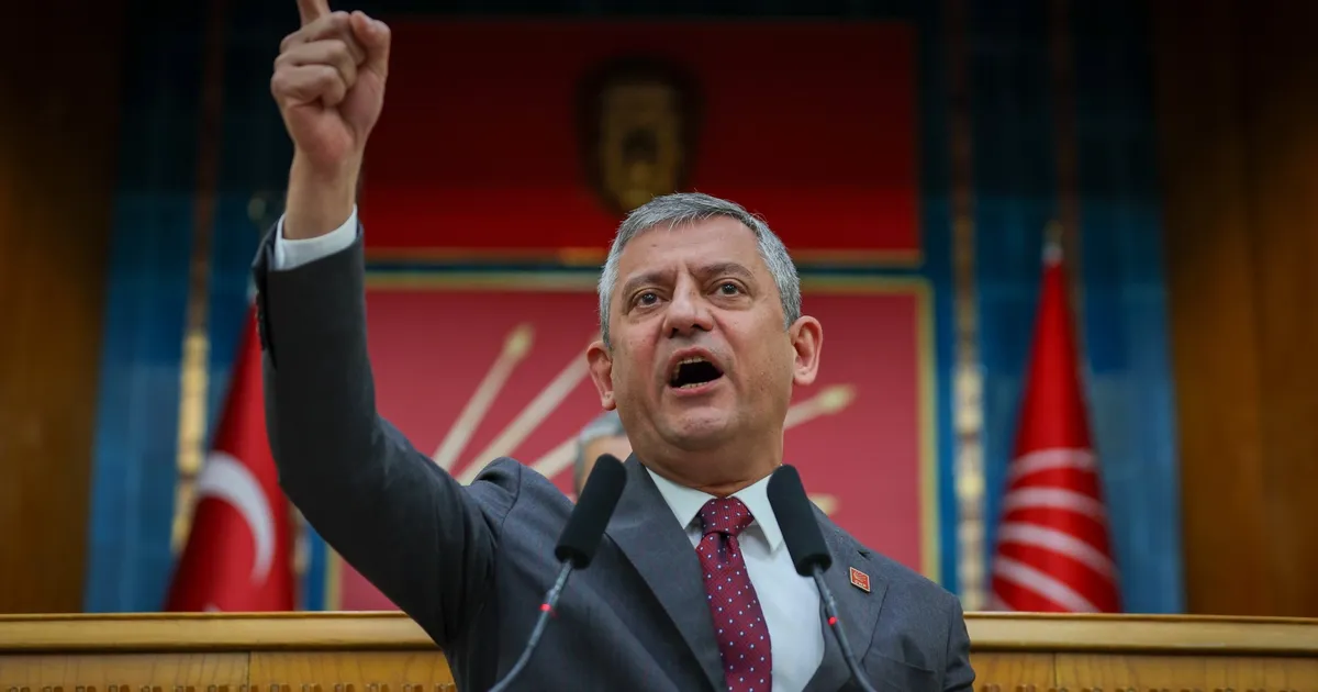 AK Parti'ye geçen Başkan Köksal'a 'Özel' tepki: CHP’nin kapısında yalvarma!